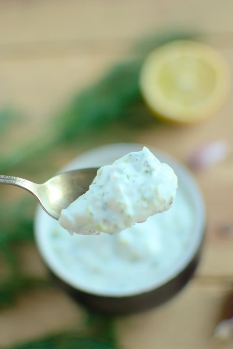 Sos tzatziki – dip dobry do grilla, wrapa i pity