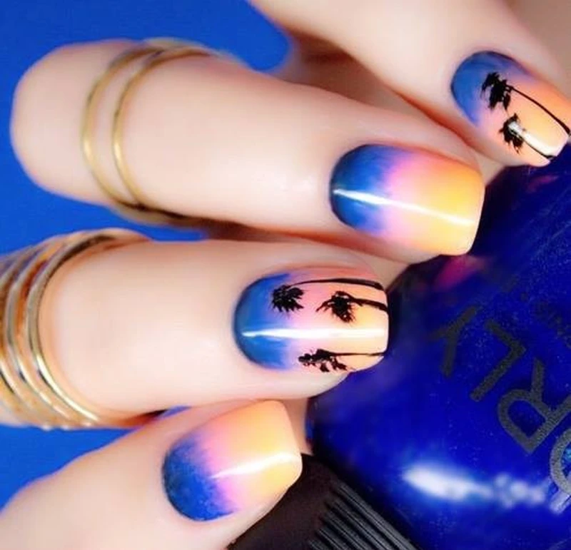 Wakacyjny manicure