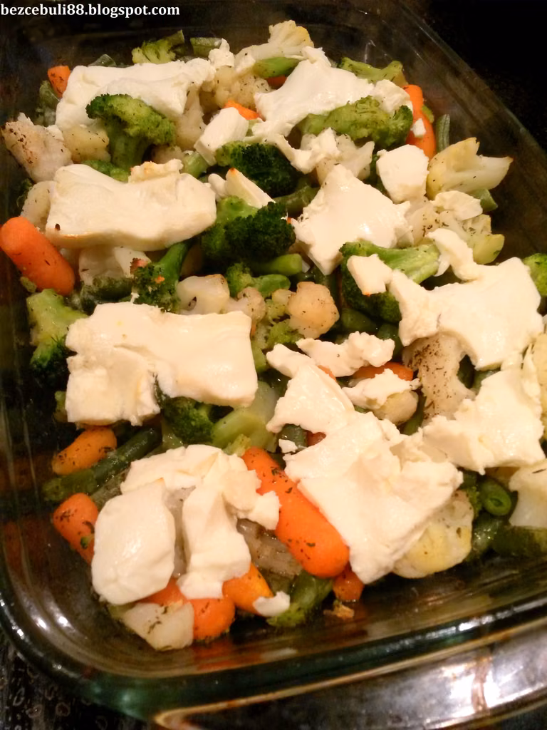 Pieczone warzywa z serem feta