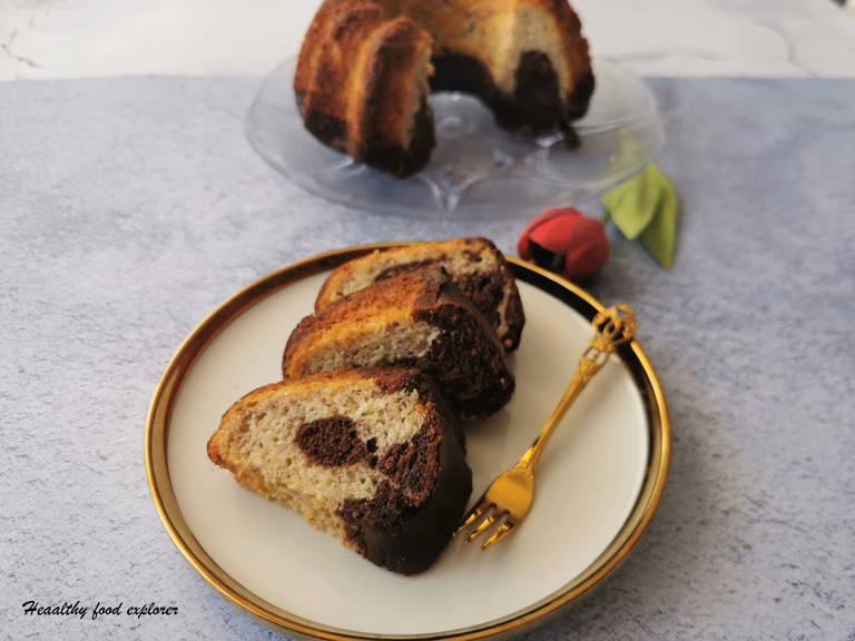 Dwukolorowa babka bananowa