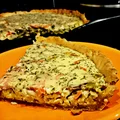 tarta z duszonym porem i łososiem