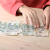 Od 1 lipca 1000 złotych więcej do pensji! Rada Ministrów zdecydowała o dodatku dla TYCH pracowników