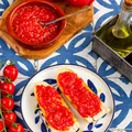 Pan con tomate - hiszpański chleb z pomidorem