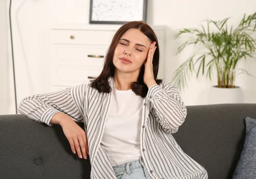 Objawy, które kobiety mylą z przesileniem - a to coś więcej