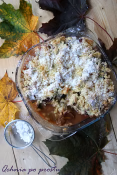 Crumble - śliwki zapiekane pod kruszonką