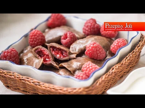 Jak zrobić pierogi czekoladowe z malinami?