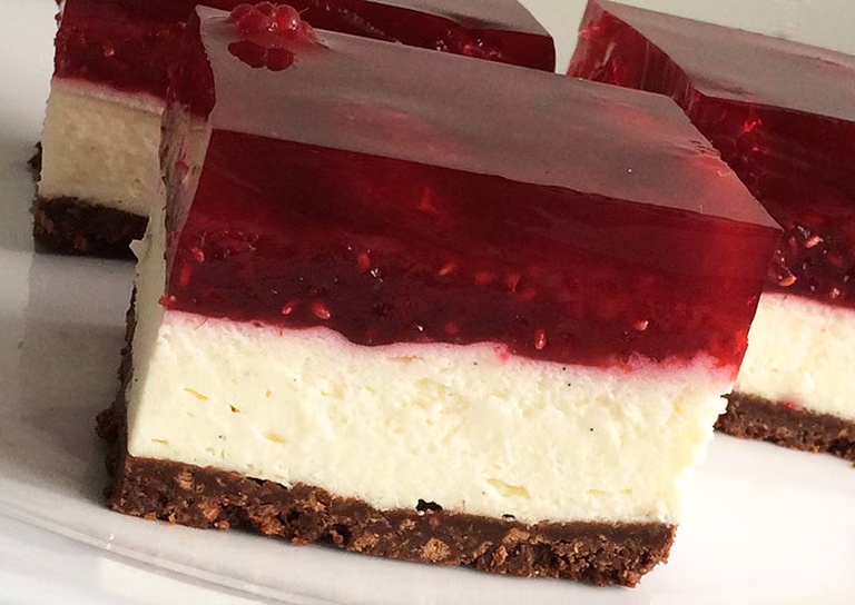 Sernik z mascarpone bez pieczenia