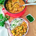 Curry z kalafiorem i ciecierzycą