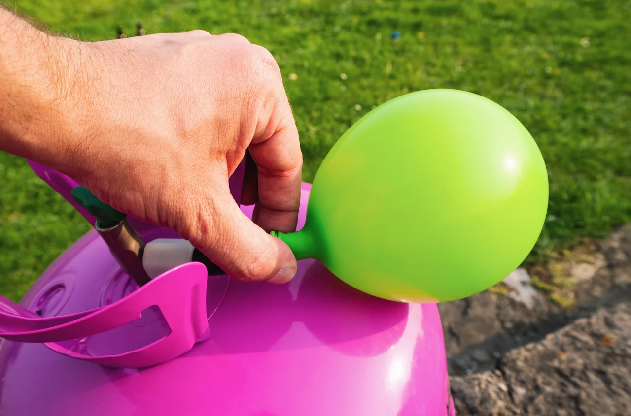 Śmierć na urodzinach dziecka! Balon z helem doprowadził do tragedii