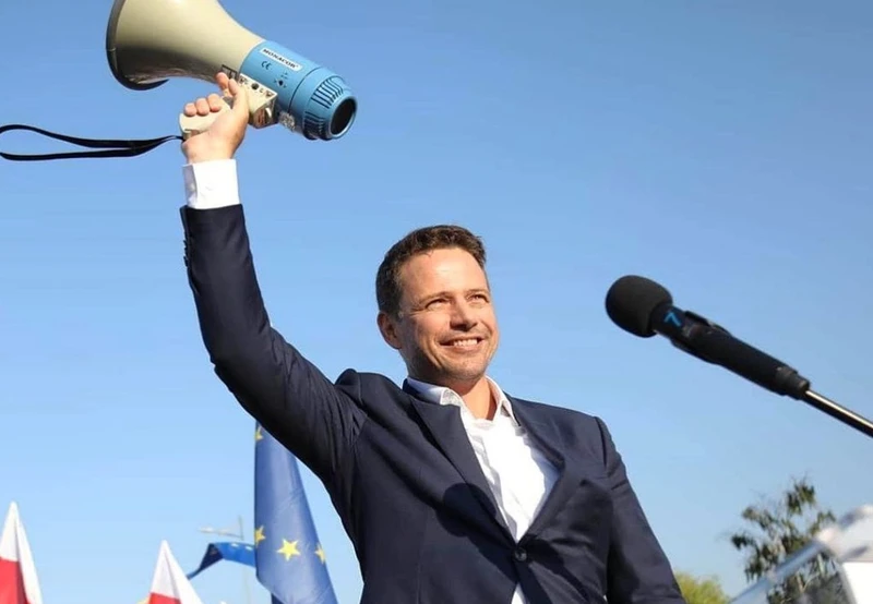 Nagranie Trzaskowskiego z imprezy. Jest komentarz prezydenta Warszawy i fala memów!