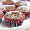 Bezglutenowe muffinki kakaowe z jabłkiem