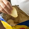 Powietrze w paczkach chipsów i nie tylko! UE szykuje radykalne zmiany w ramach Zielonego Ładu!