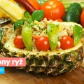 Smażony ryż z ananasem