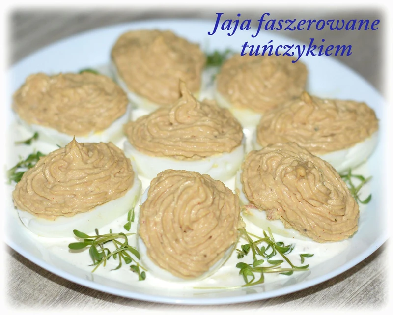 Jajka faszerowane tuńczykiem