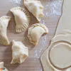 Jak lepić pierogi? 3 sposoby i wzory