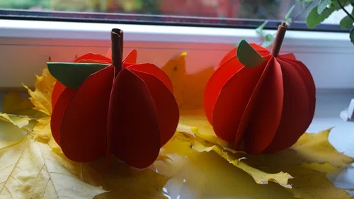 Dynie z papieru-jesienna dekoracja diy dla dzieci