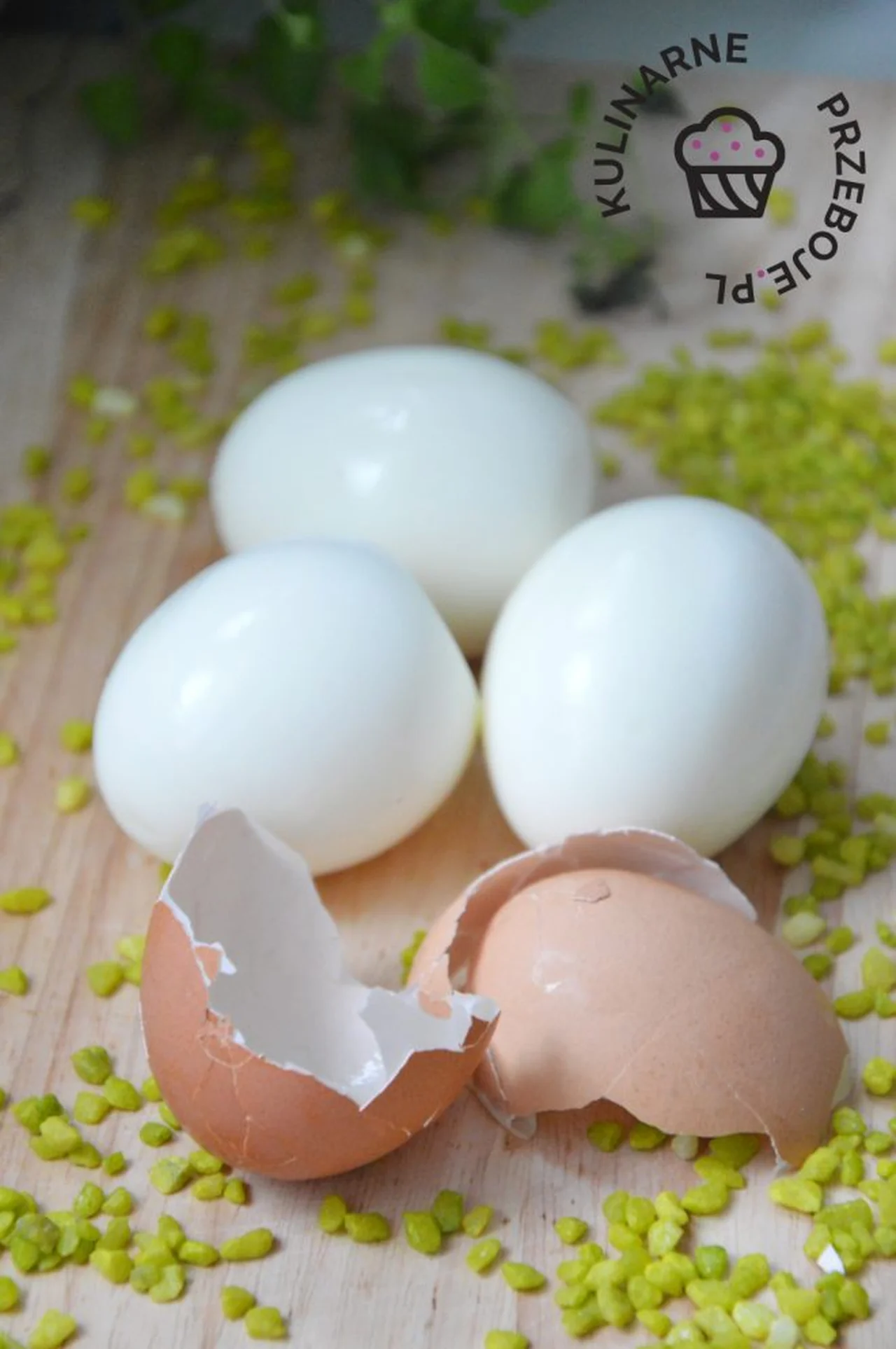 Jak szybko i ładnie obrać jajko w mniej niż 5 sekund? :)  sprawdź!