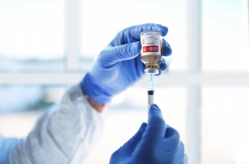 AstraZeneca wycofuje szczepionkę przeciw COVID-19