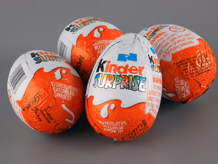 Produkty marki Kinder wycofane z polskich sklepów! Sprawdź czy nie masz tych partii w domu.