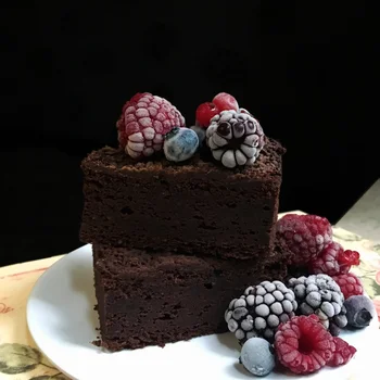 OBŁĘDNIE CZEKOLADOWE BROWNIE Z CIECIERZYCY