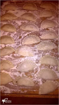 Pierogi z kapustą i grzybami. Pierogi świąteczne.