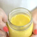 Smoothie pomarańczowo-bananowe na lunch