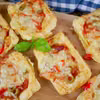 Zapiekanki z ciasta francuskiego a la pizza - e-PrzepisyKulinarne.pl