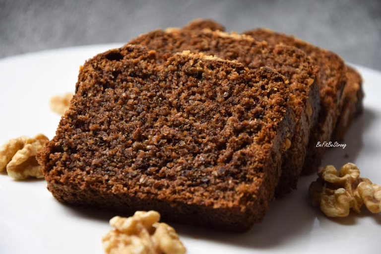 Żytni chlebek bananowy z nutellą i orzechami