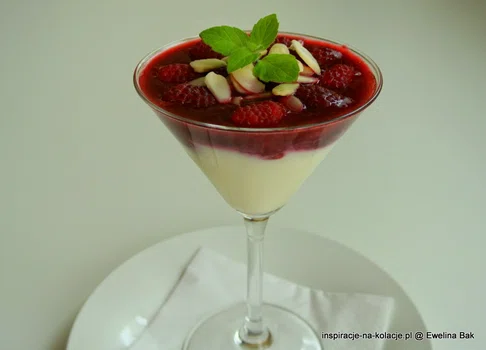 Dietetyczny deser malinowy