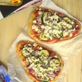 Pizza z chlebków naan