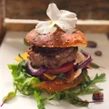 Domowe burgery wołowe