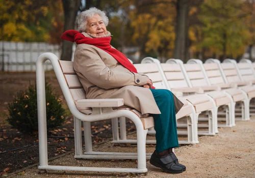 2150 złotych dla seniora co miesiąc! Ministerstwo potwierdziło kwotę i datę startu nowego świadczenia