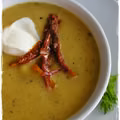 Krem z cukinii z suszonymi pomidorami