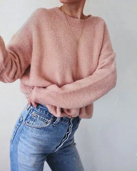 Różowy sweter oversize
