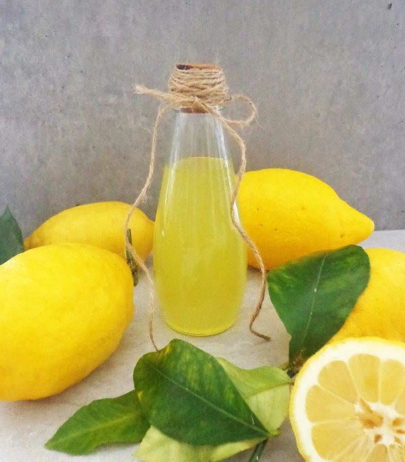 Limoncello - włoski likier cytrynowy