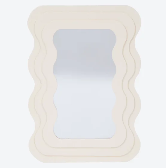 Zdjęcie Te lustra z Action za 17,95 zł robią furorę w mieszkaniach! Korory ziemi, nietypowe ramki i optycznie powiększą pokój #3