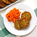 Kotlety jajeczne z pieczarkami i kukurydzą