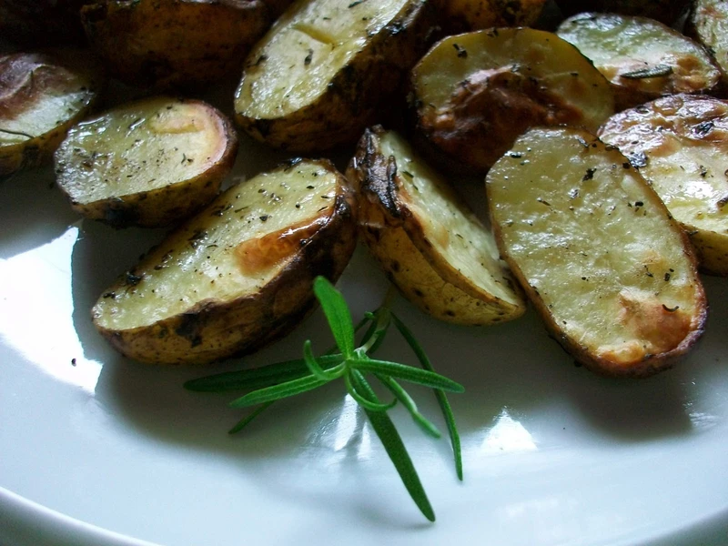 Przepis na pieczone ziemniaczki