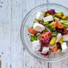 Fit sałatka z awokado i serem feta