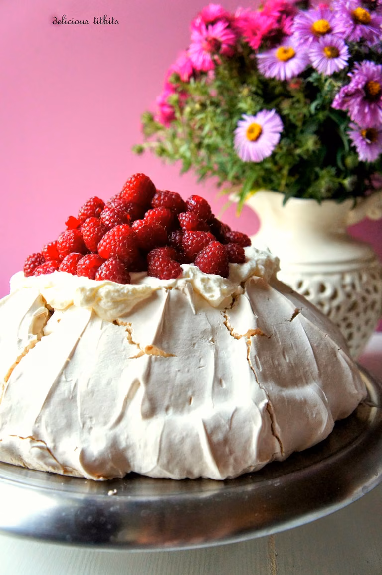 Pavlova z malinami