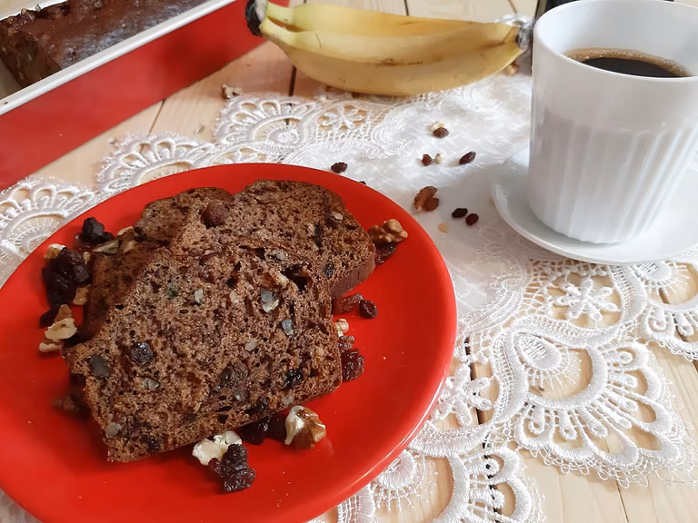 Ciasto bananowe z cynamonem i bakaliami