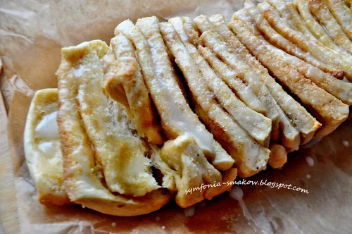 drożdżowy odrywaniec cynamonowy.