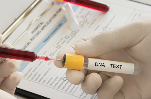 Przymusowe badania DNA dla ojców?! Ministerstwo pracuje nad nowelizacją kodeksu!