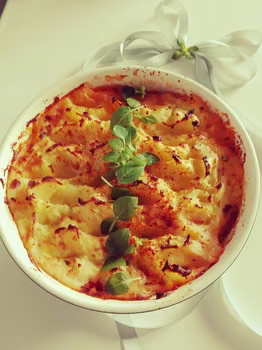 Indyk pod ziemniaczanym puree
