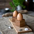 Drewniane podstawki do jajek