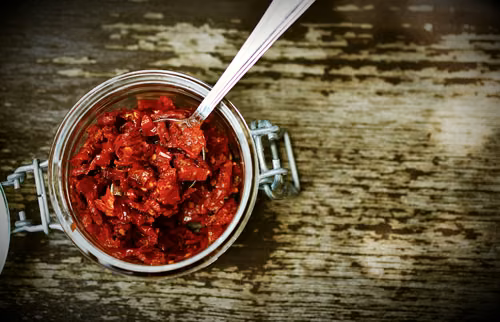 Czerwone pesto z suszonych pomidorów (pesto rosso)