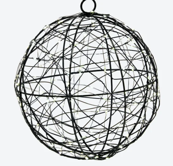 Zdjęcie Ta świecąca kula z Action za 28 zł zrobi robotę na święta i nie tylko! Na każdą pogodę, bez prądu. a klimat jak z bajki #3