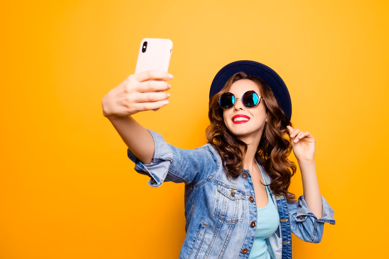 Jak zrobić idealne selfie? 5 sprawdzonych trików
