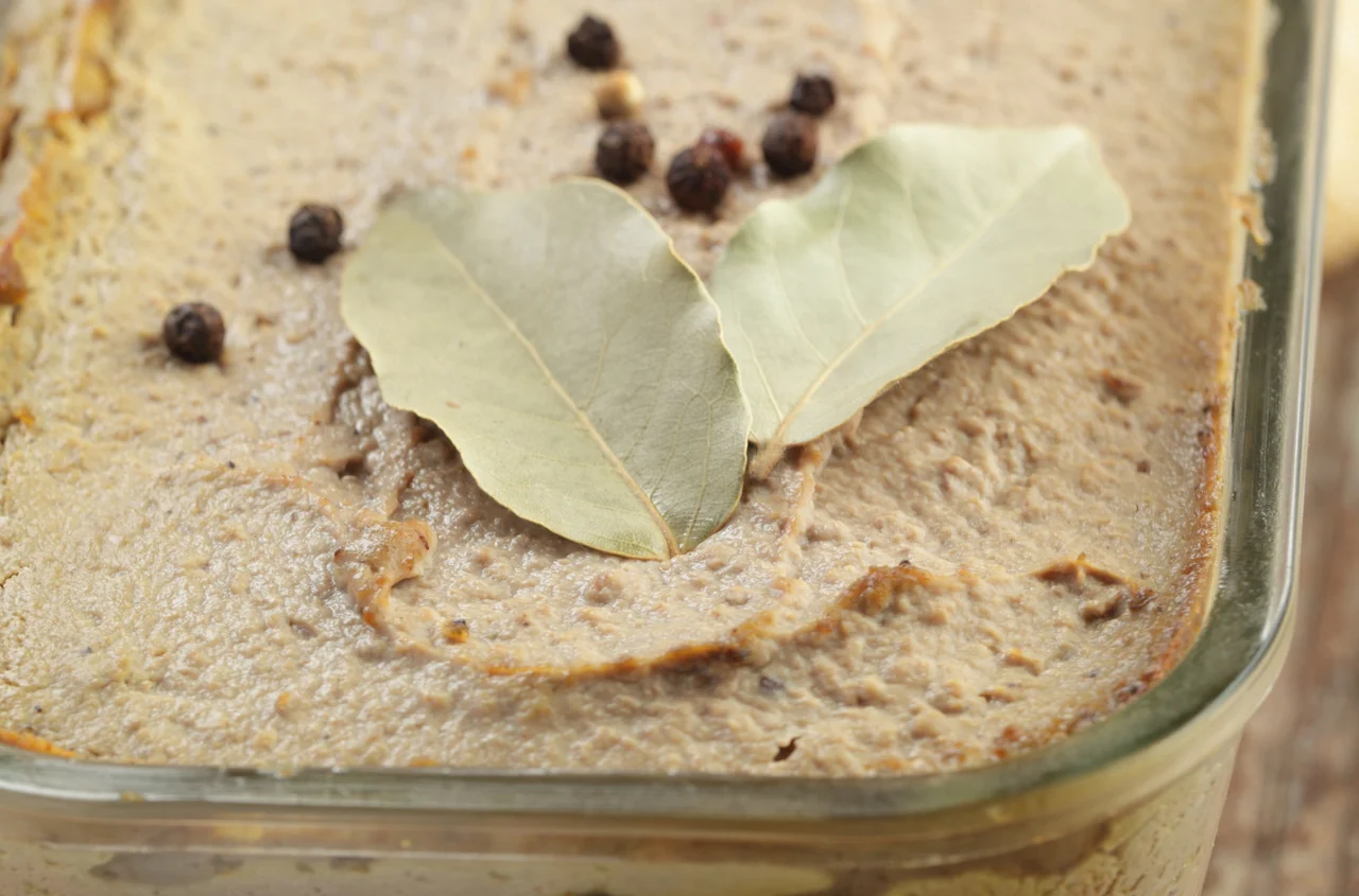 Kiedy piec pasztet na Wielkanoc? Ten dzień jest kluczowy