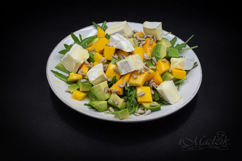 Sałatka z mango i awokado
